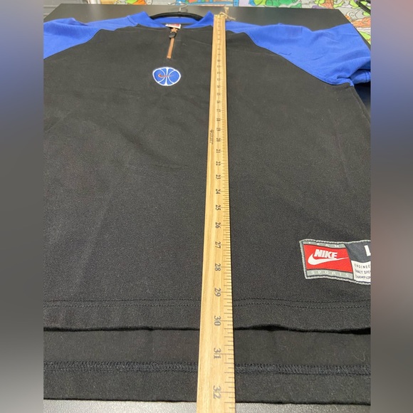 Vintage 90s Nike 1/4 zip basketball warm up shirt. Size large - Picture 4 of 4